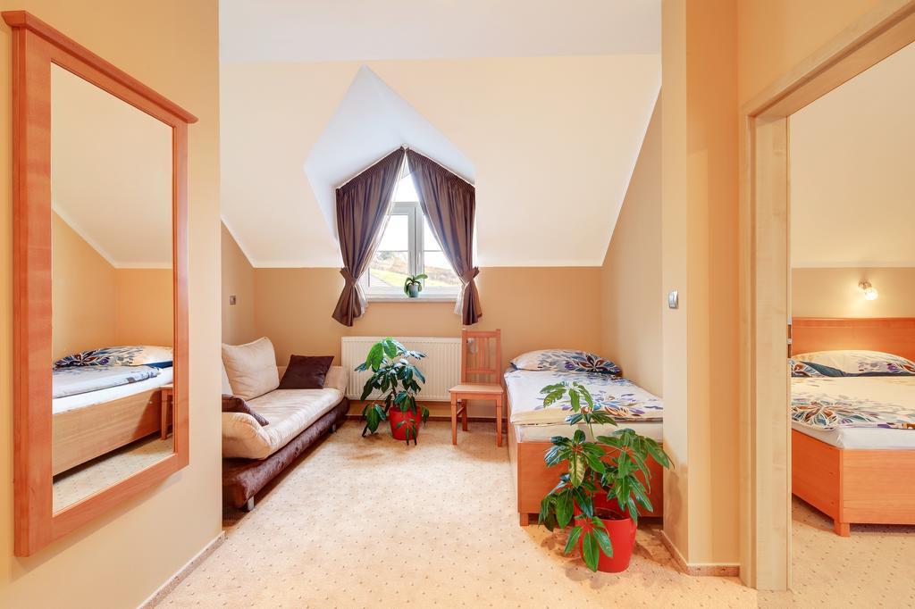 Penzion Harmonie Žlutice Quarto foto